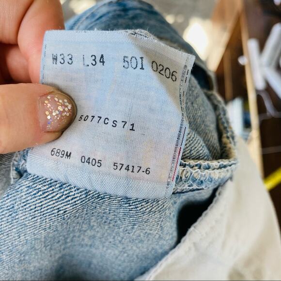 MENS LEVIS 501 33 x 34 Blue Denim Button Fly Denim Jeans Slim Skinny Straight - Picture 9 of 12